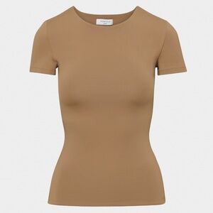 Aritzia Original Contour Crew Hip T-shirt Brand New Saville Size S